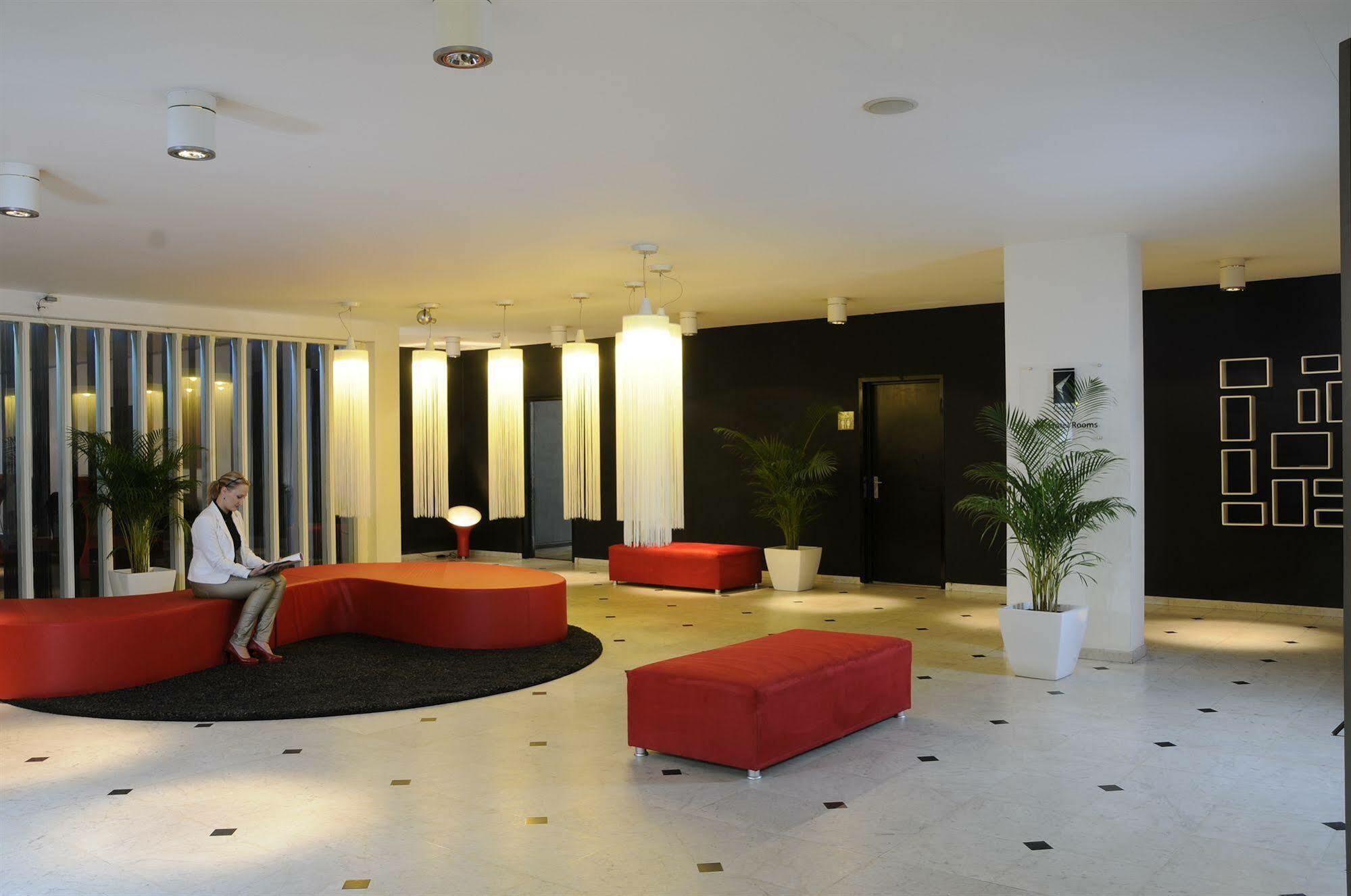 Hotel Corbie Mol Extérieur photo