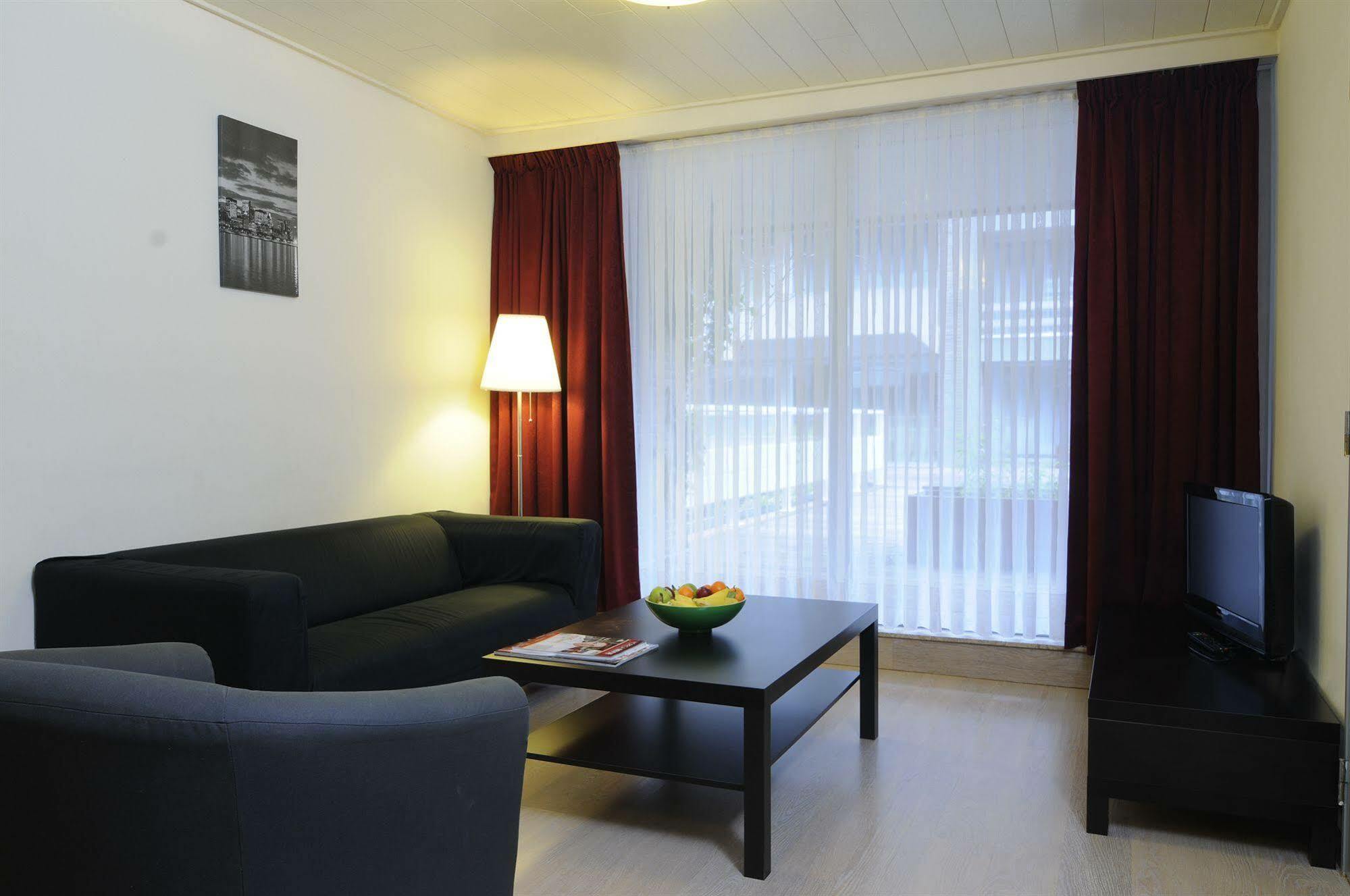 Hotel Corbie Mol Extérieur photo