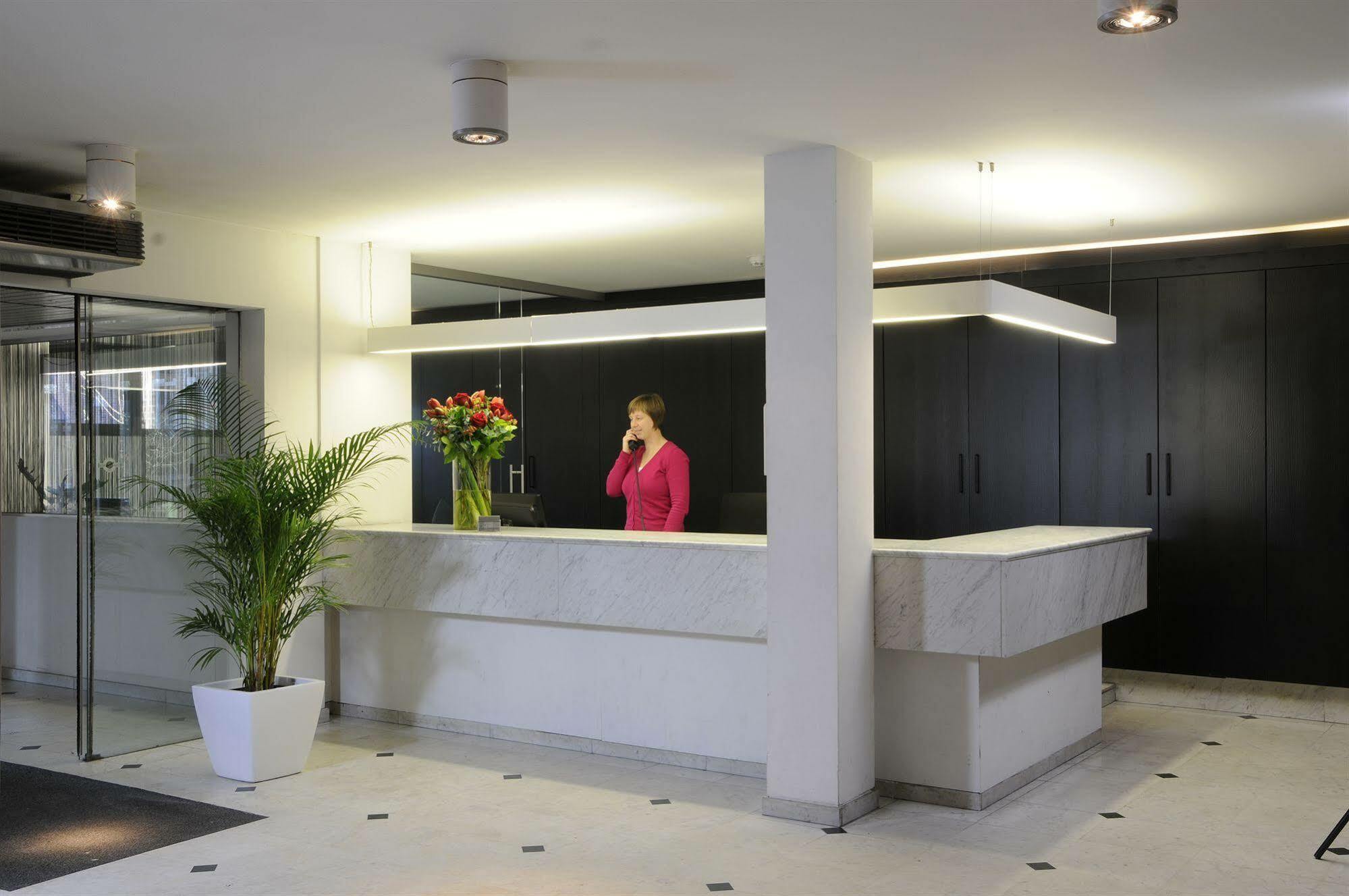 Hotel Corbie Mol Extérieur photo